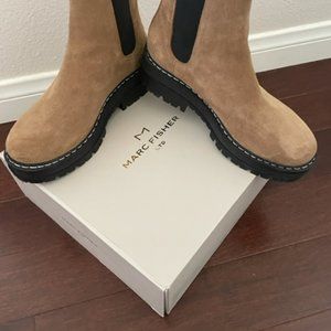 Marc Fisher Padmia Chelsea Boot - Light Natural